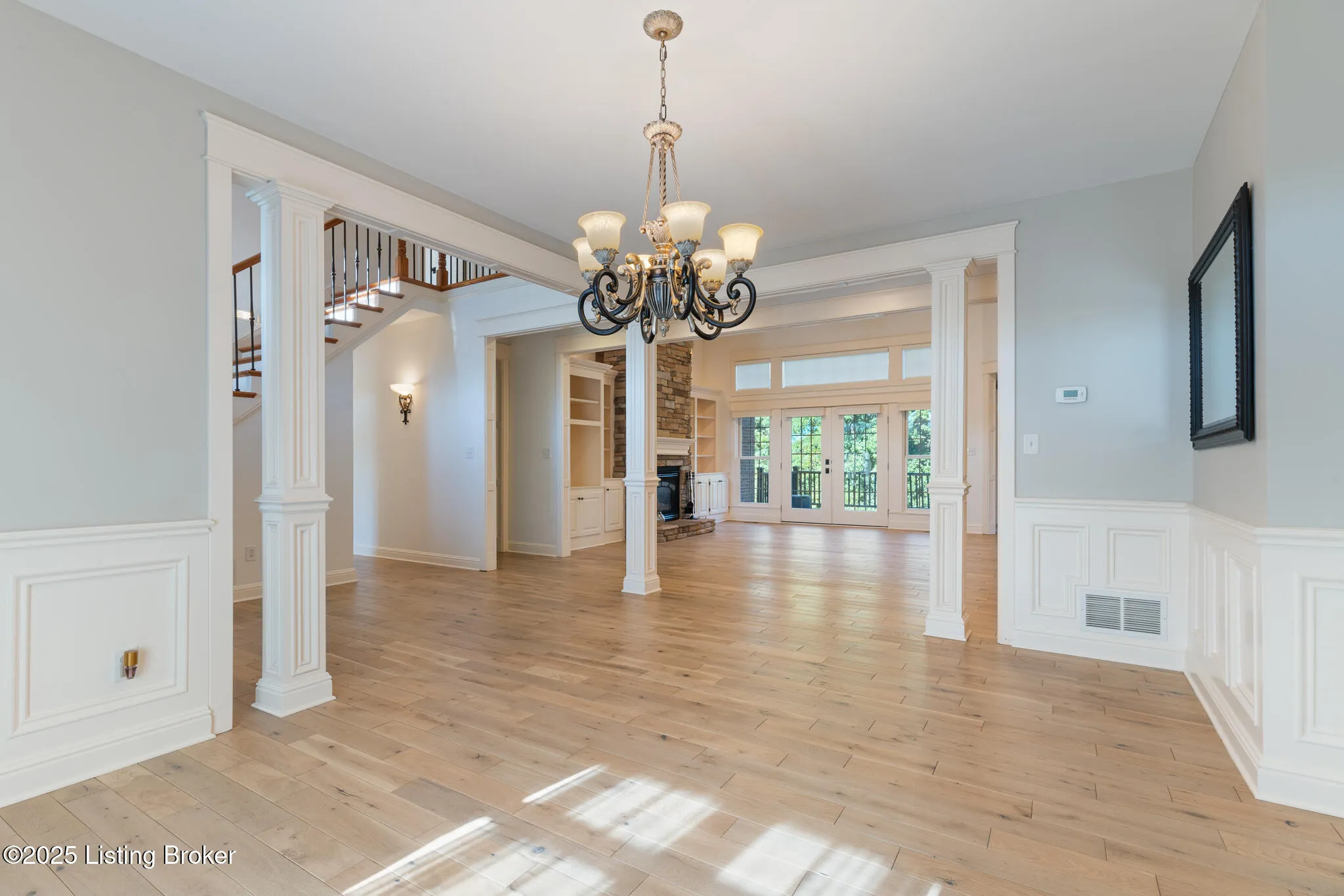 Crestwood, Kentucky 40014, United States, 5 Bedrooms Bedrooms, ,6 BathroomsBathrooms,Residential,Active,203218