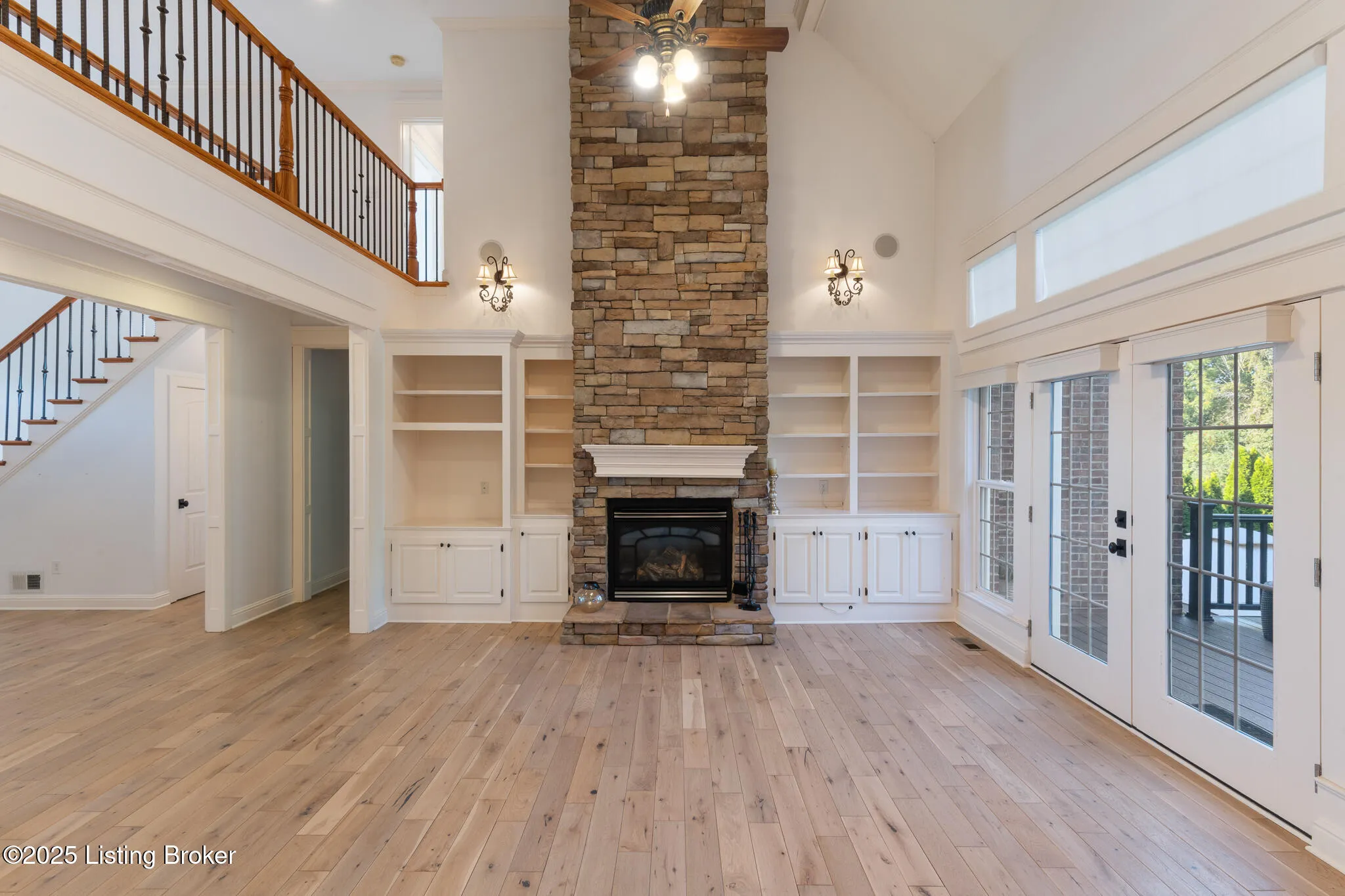 Crestwood, Kentucky 40014, United States, 5 Bedrooms Bedrooms, ,6 BathroomsBathrooms,Residential,Active,203218