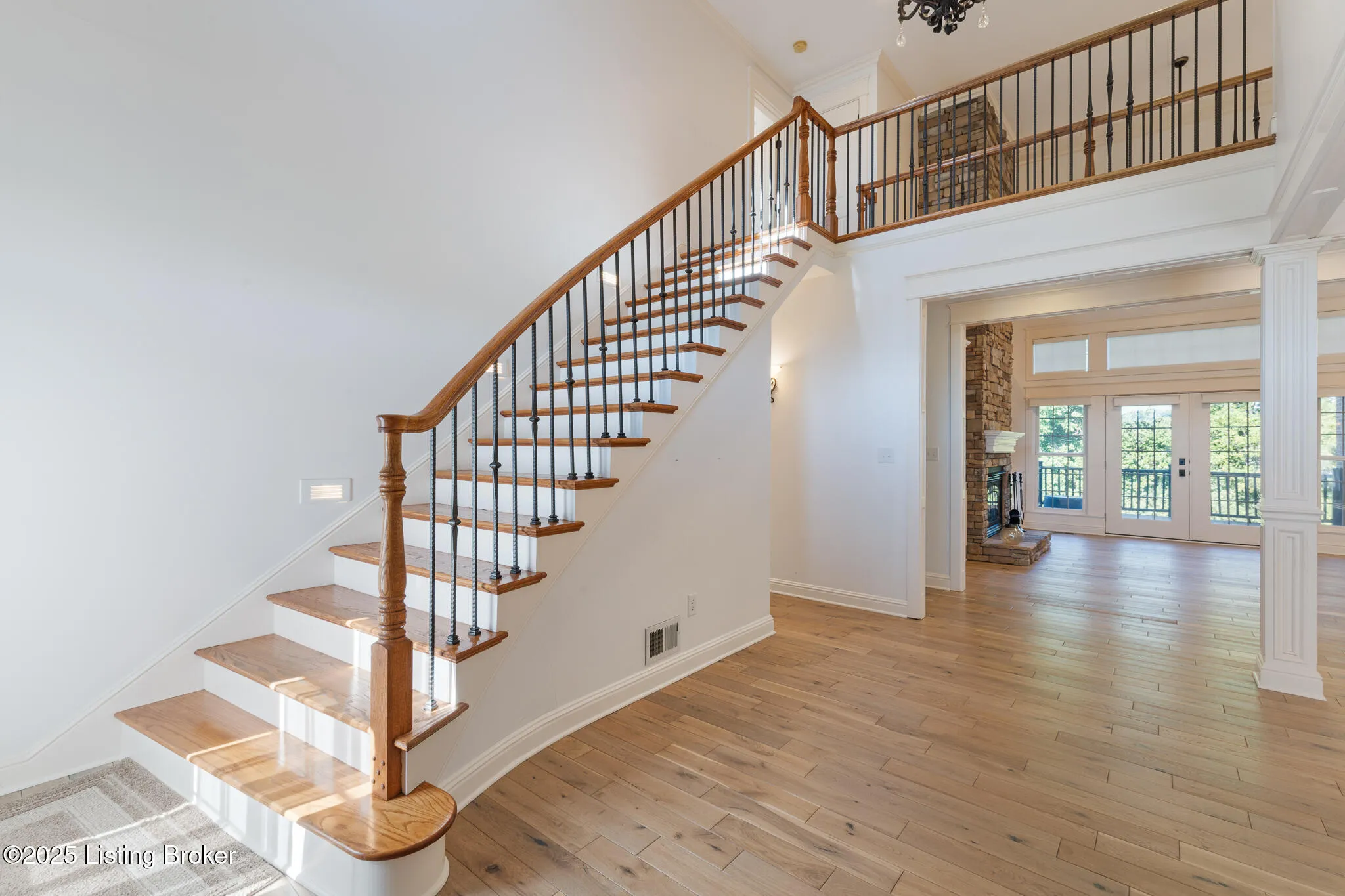 Crestwood, Kentucky 40014, United States, 5 Bedrooms Bedrooms, ,6 BathroomsBathrooms,Residential,Active,203218