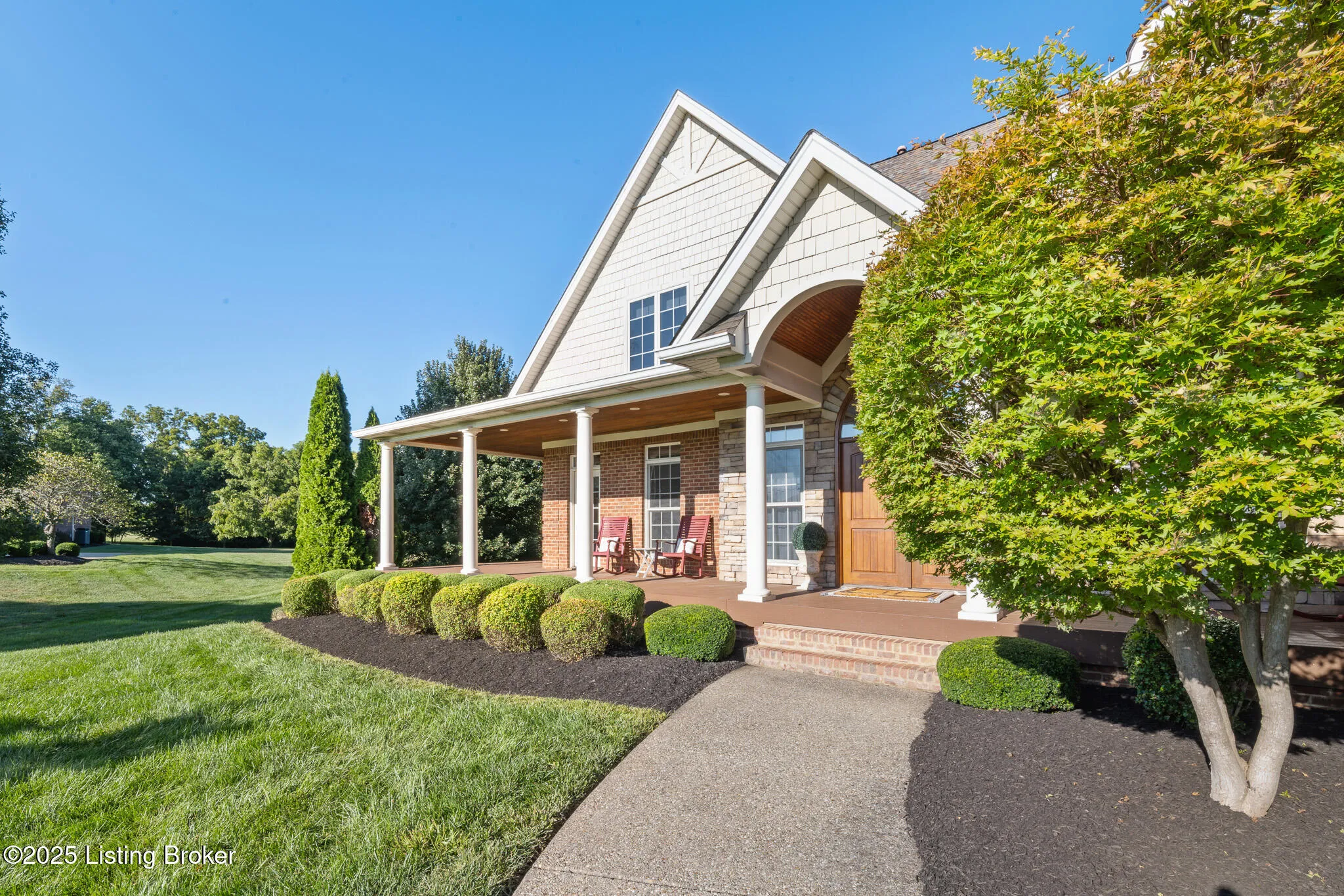 Crestwood, Kentucky 40014, United States, 5 Bedrooms Bedrooms, ,6 BathroomsBathrooms,Residential,Active,203218