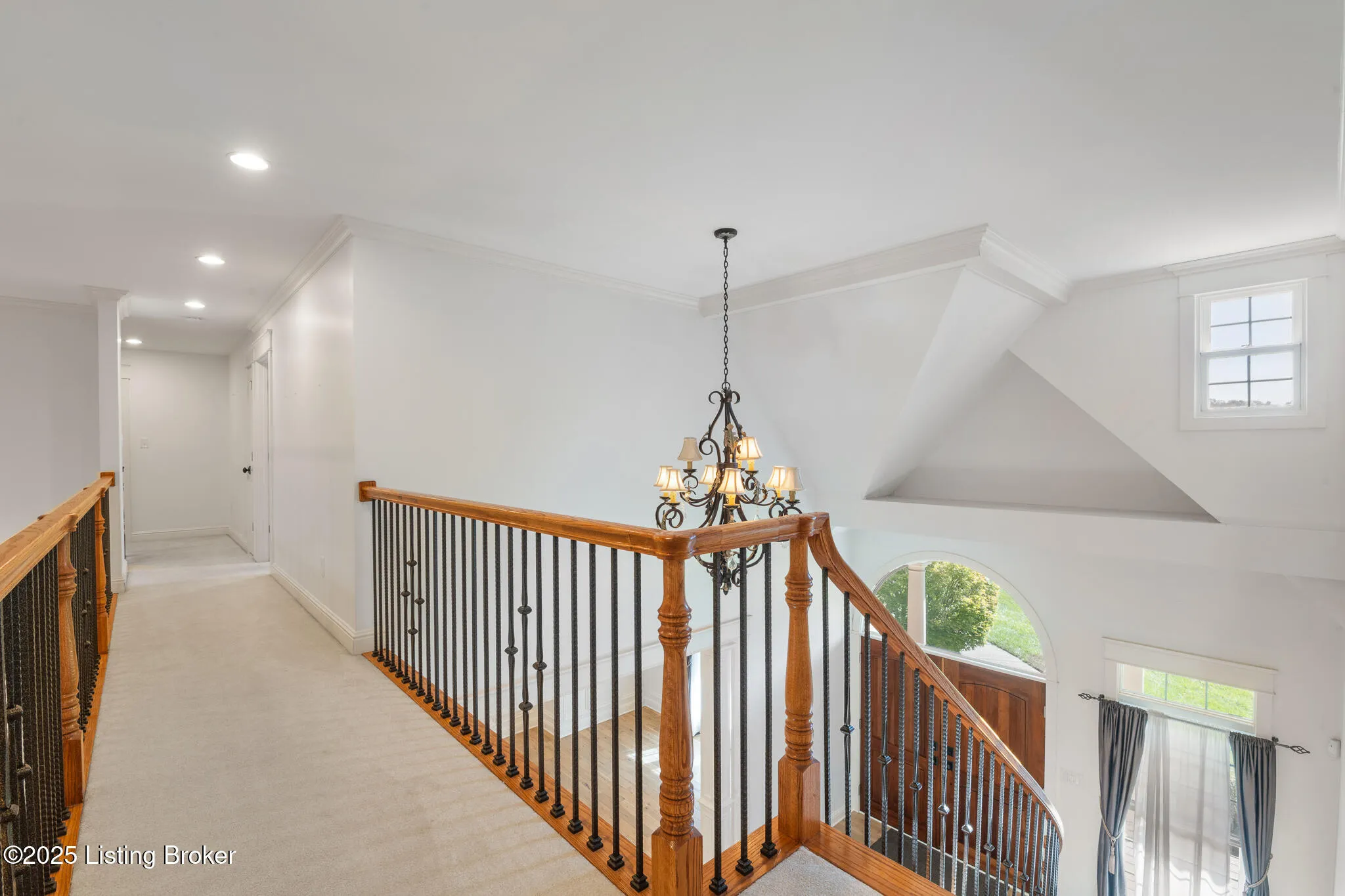 Crestwood, Kentucky 40014, United States, 5 Bedrooms Bedrooms, ,6 BathroomsBathrooms,Residential,Active,203218