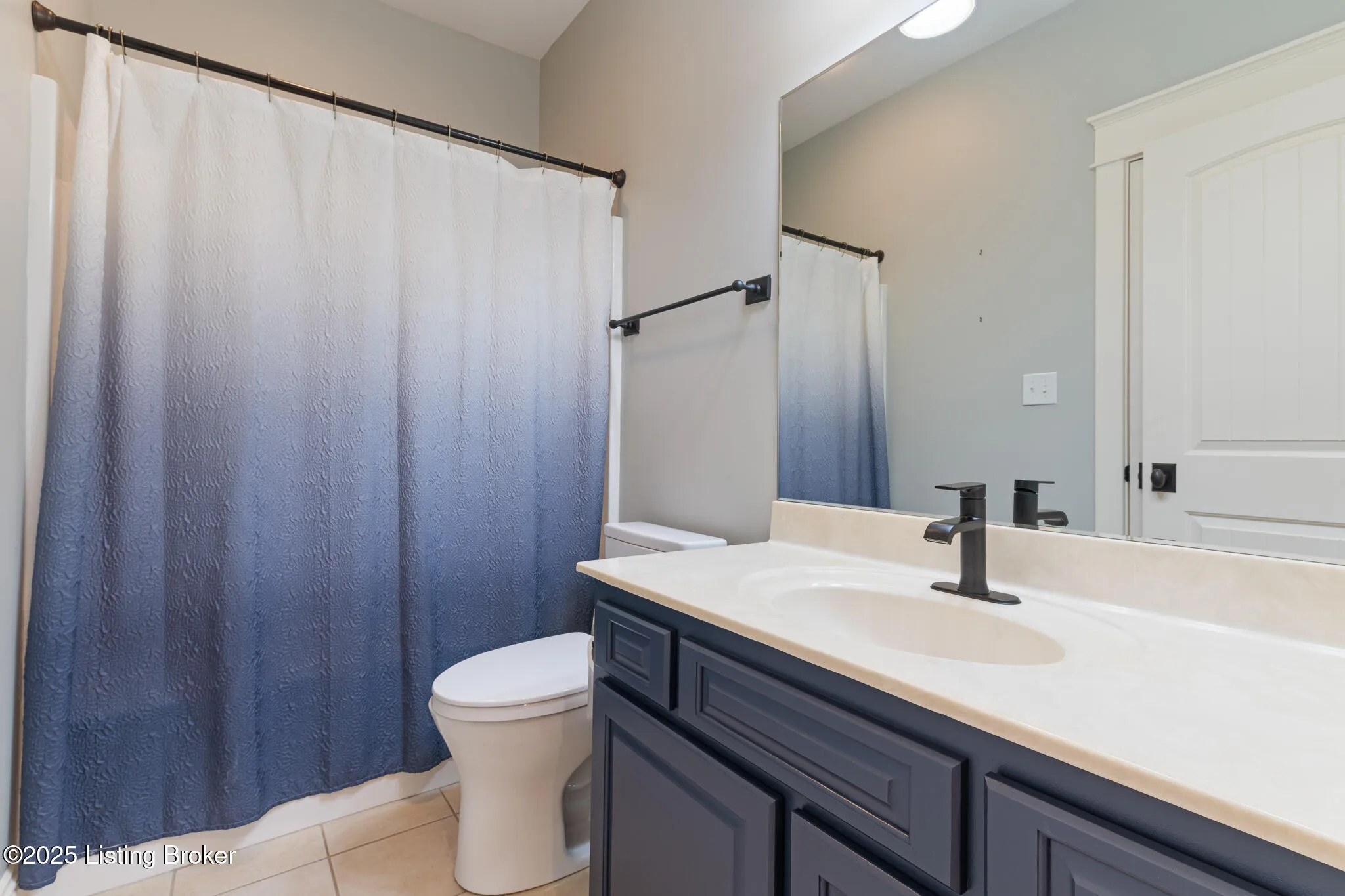 Crestwood, Kentucky 40014, United States, 5 Bedrooms Bedrooms, ,6 BathroomsBathrooms,Residential,Active,203218