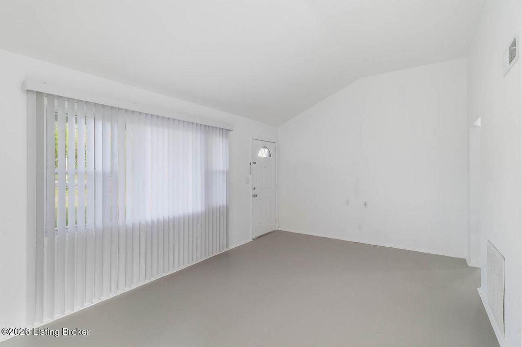 Photo of 13404 Dixie Hwy, Louisville, KY 40272 (MLS # 1715299)