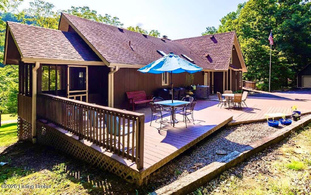 Photo of 418 Winding Hollow Ln, Lebanon Junction, KY 40150 (MLS # 1725847)