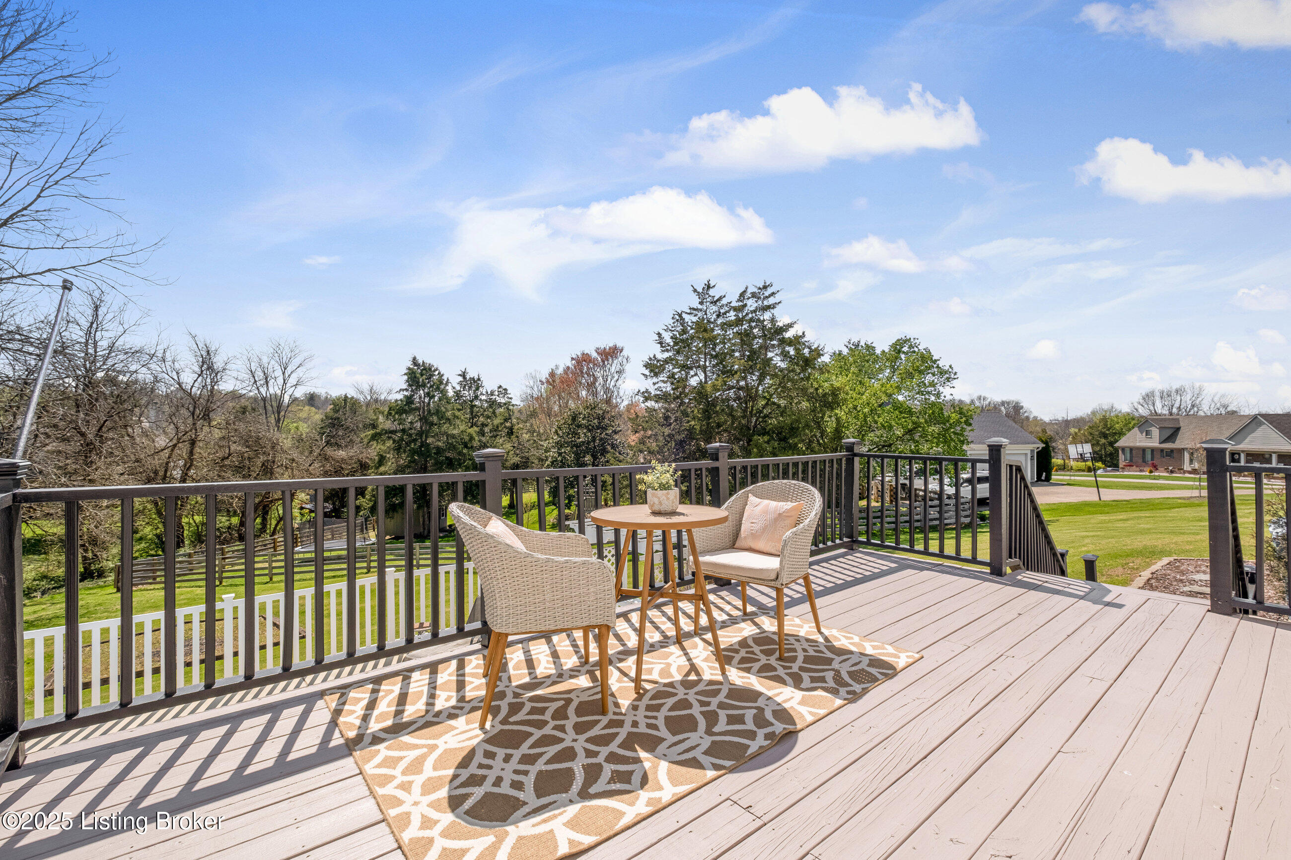2106 Martybrook Ct, La Grange, Pennsylvania image 6