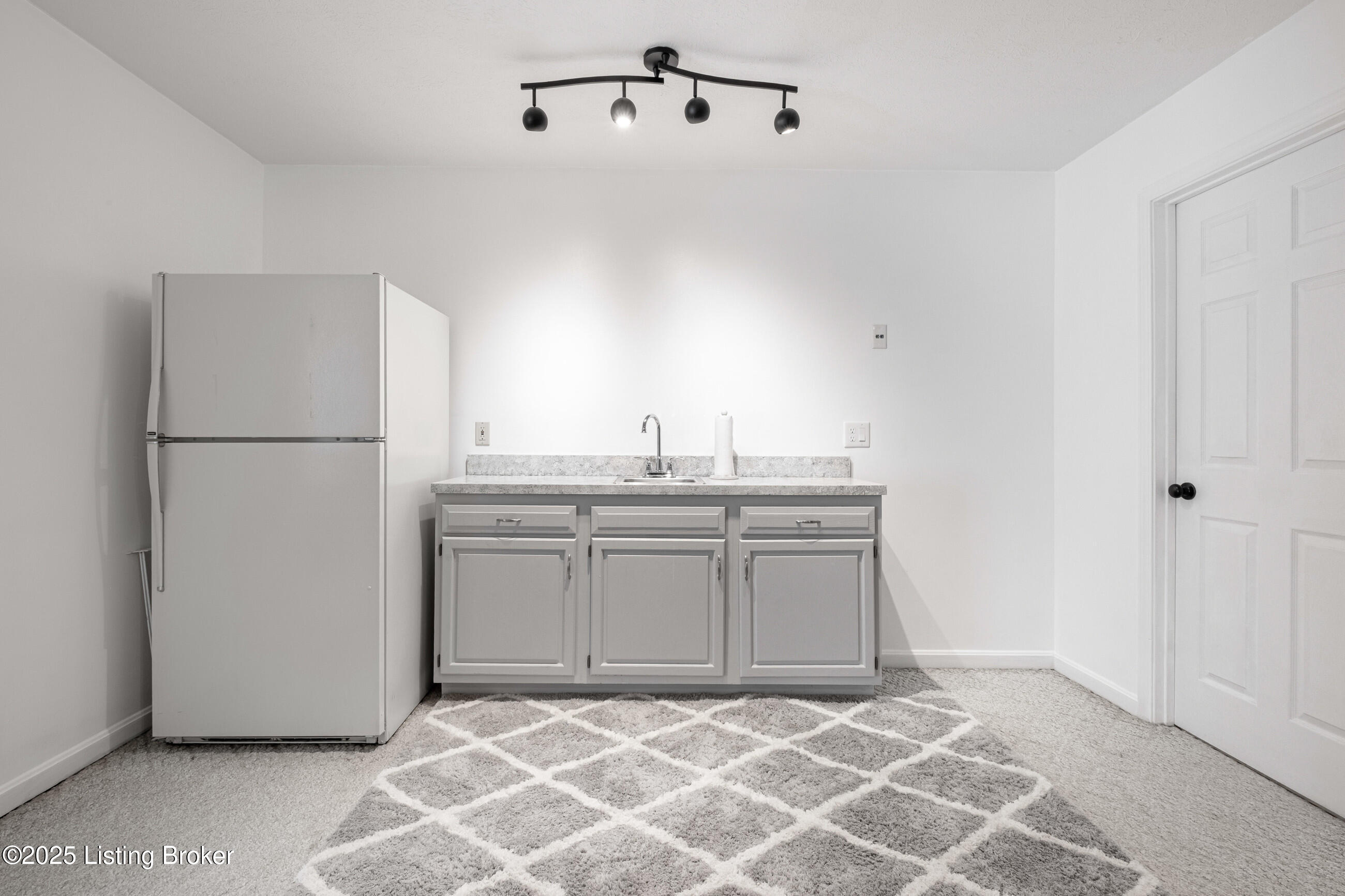 2106 Martybrook Ct, La Grange, Pennsylvania image 38