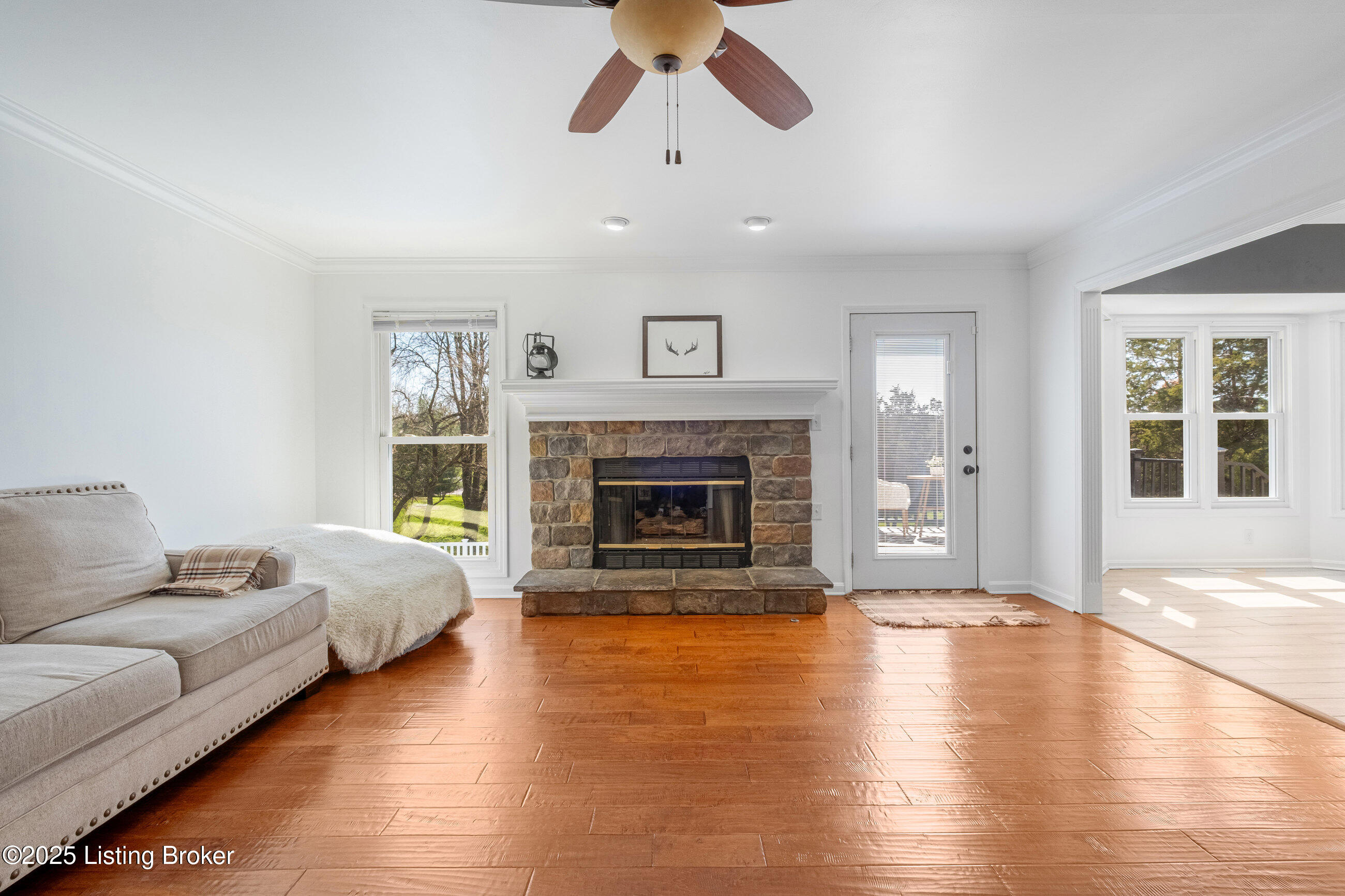 2106 Martybrook Ct, La Grange, Pennsylvania image 16