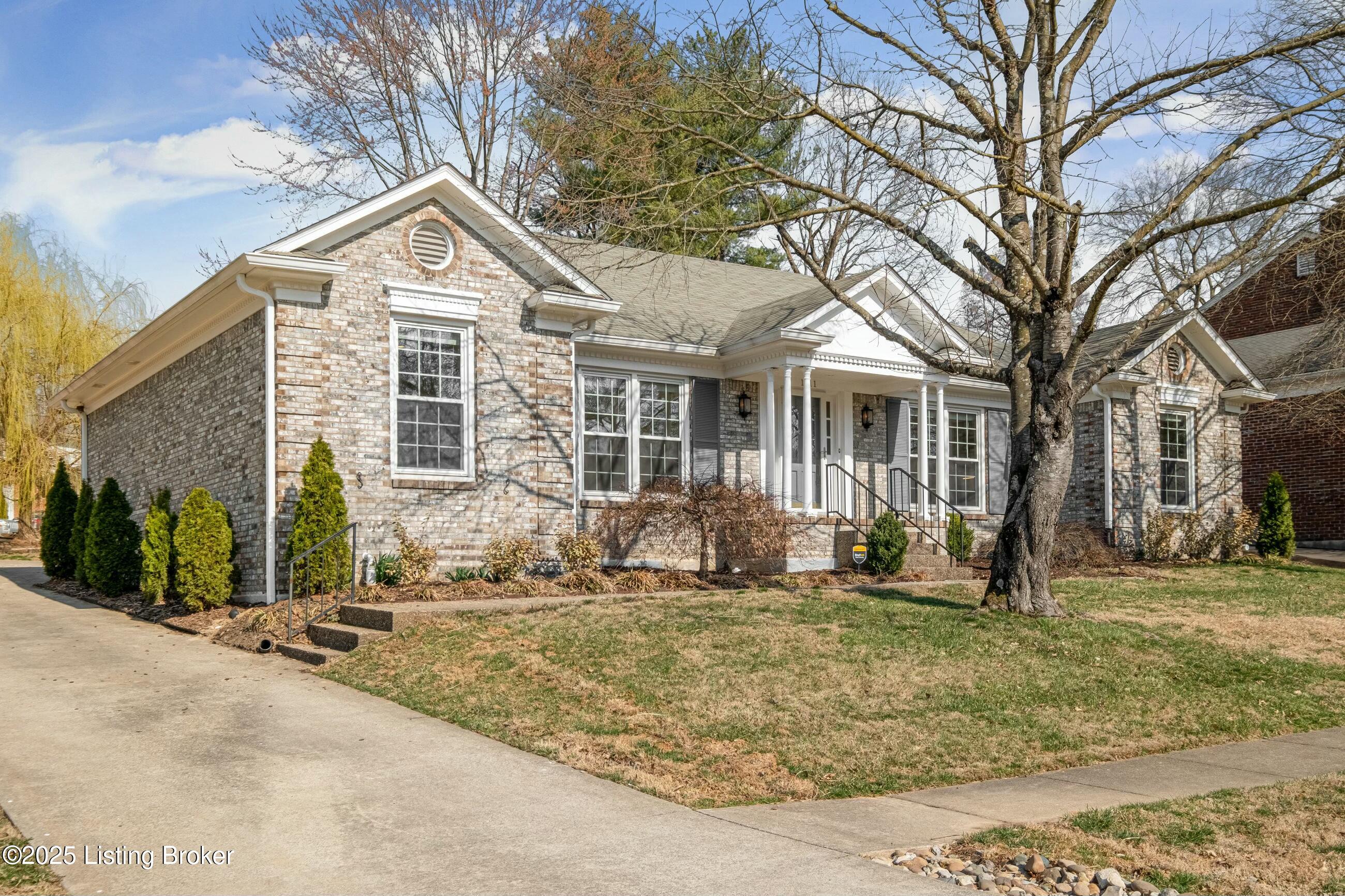 1911 Bainbridge Row Dr, Louisville, Kentucky image 3