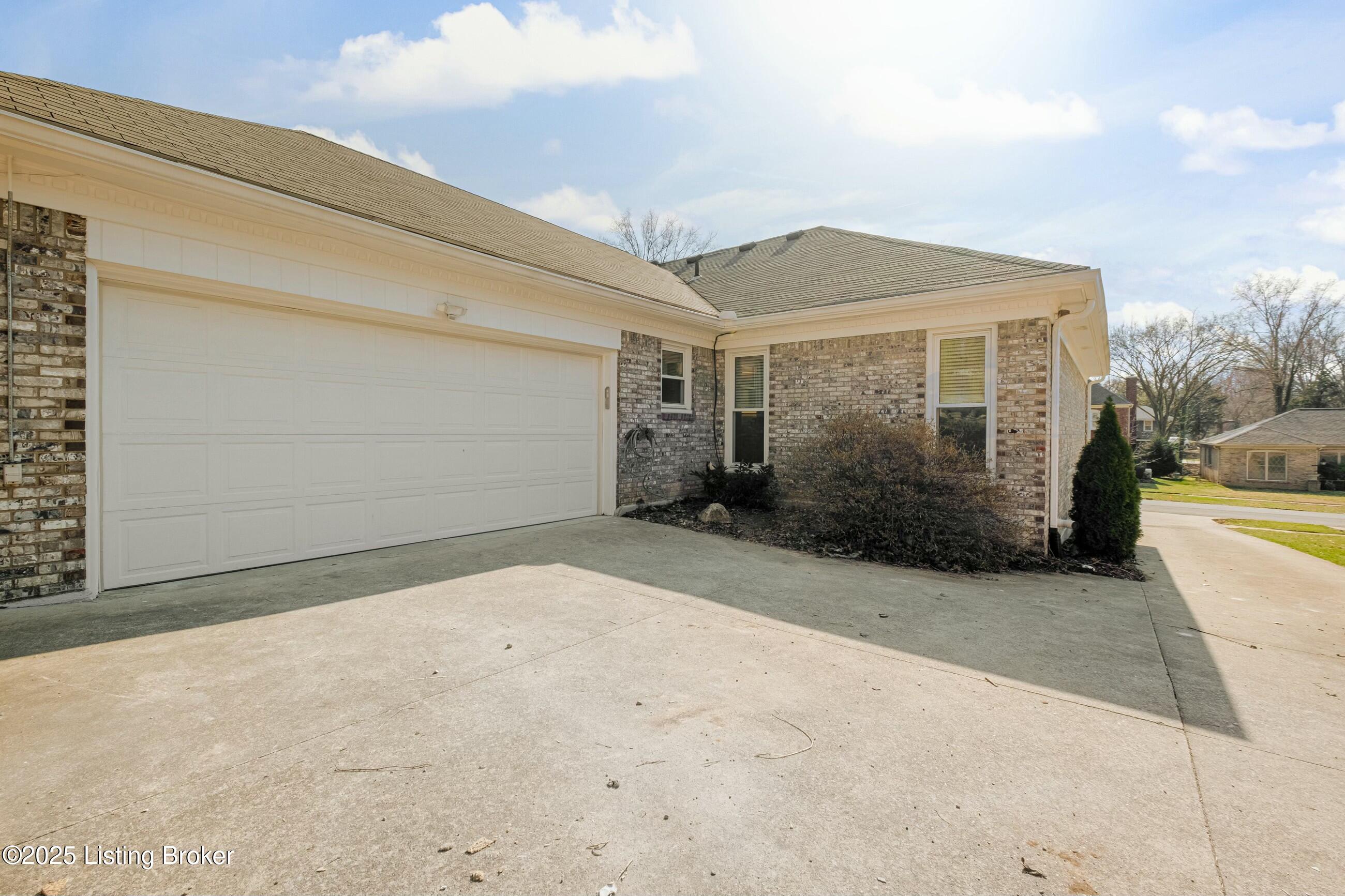 1911 Bainbridge Row Dr, Louisville, Kentucky image 45