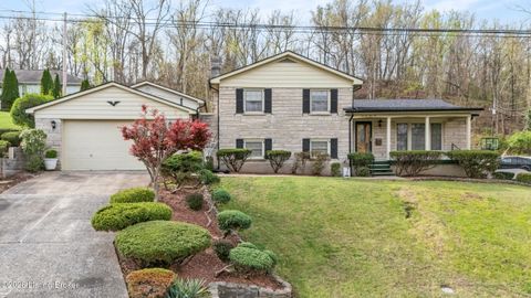 Photo of 7410 Ridan Way, Louisville, KY 40214 (MLS # 1713369)