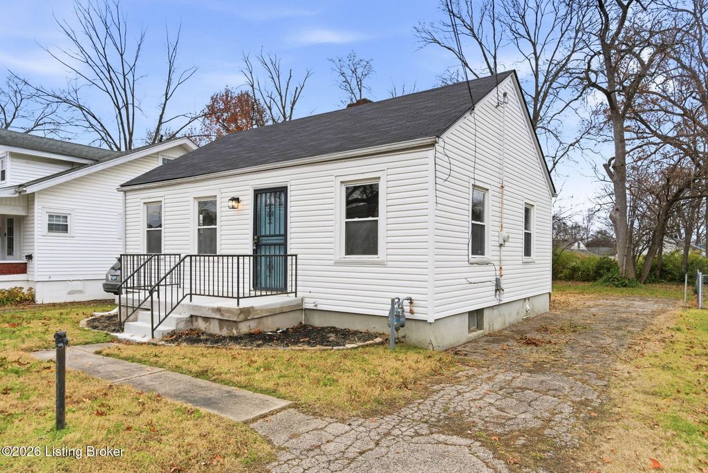 Photo of 1119 W Ashland Ave, Louisville, KY 40215 (MLS # 1708769)