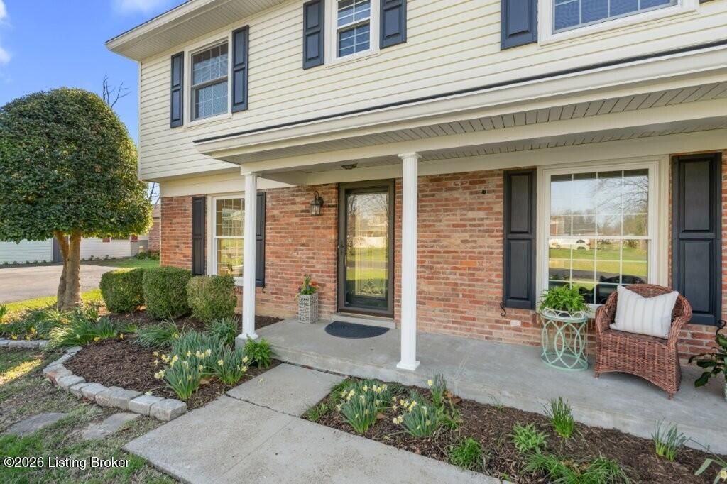 Photo of 10200 Radford Rd, Louisville, KY 40223 (MLS # 1712568)