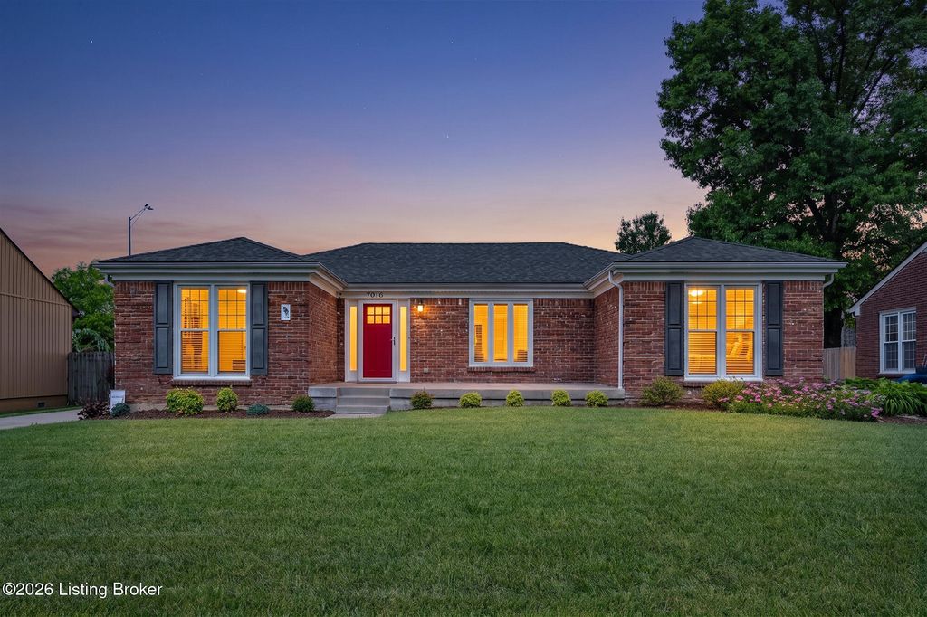 Photo of 7016 Chippenham Rd, Louisville, KY 40222 (MLS # 1718191)