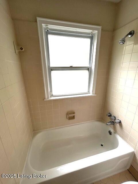 638 Gheens Ave, Louisville, Pennsylvania image 14
