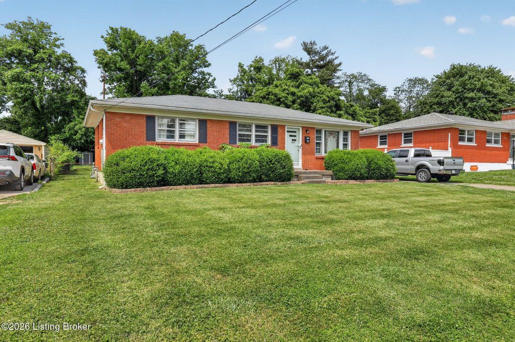 Photo of 4605 Miles Ln, Louisville, KY 40219 (MLS # 1717242)