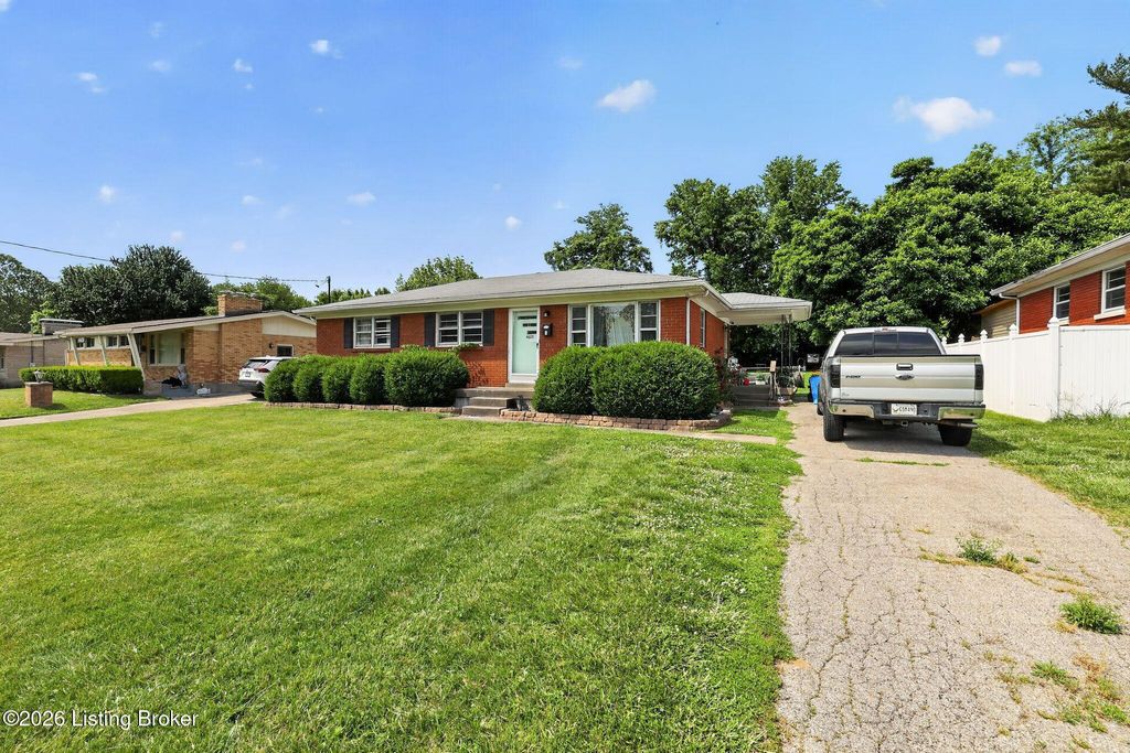 Photo of 4605 Miles Ln, Louisville, KY 40219 (MLS # 1717242)