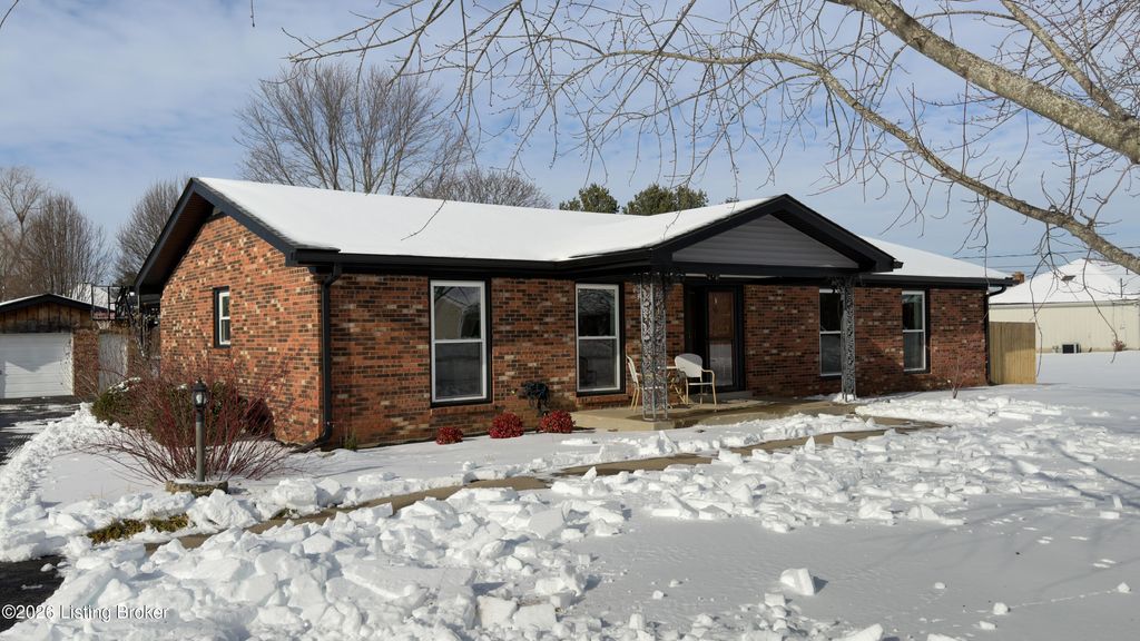 Photo of 337 Gene St, Mt Washington, KY 40047 (MLS # 1708165)