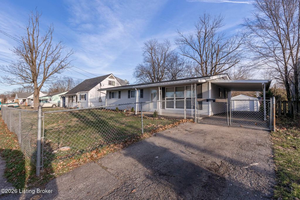 Photo of 13413 Kinross Blvd, Louisville, KY 40272 (MLS # 1706617)