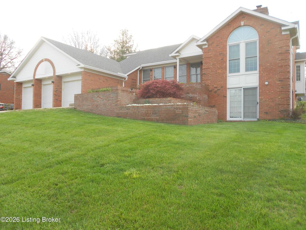 Photo of 123 Westwind Trail, Bardstown, KY 40004 (MLS # 1713068)