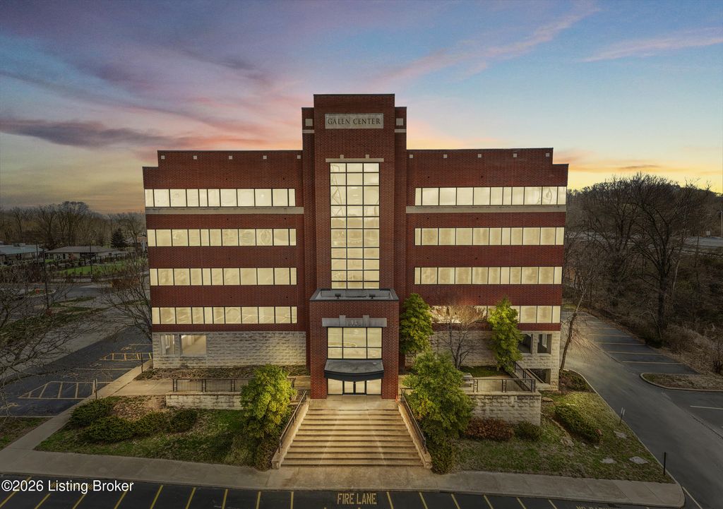 Photo of 1031 Zorn Ave, Louisville, KY 40207 (MLS # 1712142)