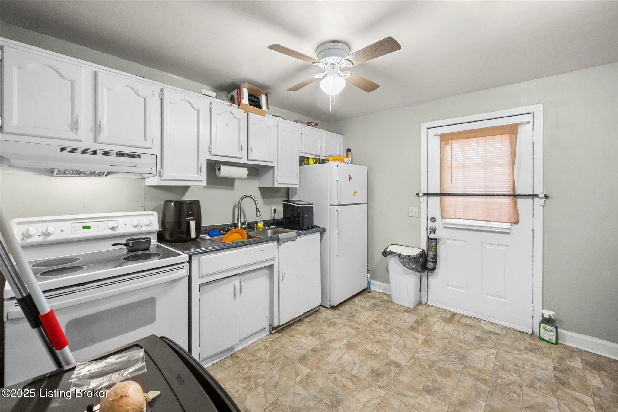 Louisville, Kentucky 40210, United States, 15 Bedrooms Bedrooms, ,15 BathroomsBathrooms,Residential,Active,217670