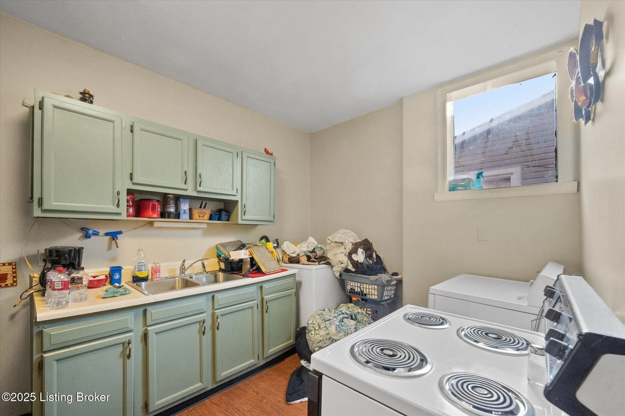 Louisville, Kentucky 40210, United States, 15 Bedrooms Bedrooms, ,15 BathroomsBathrooms,Residential,Active,217670