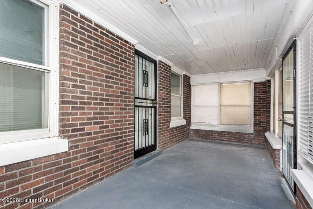 Photo of 335 Glendora Ave, Louisville, KY 40212 (MLS # 1711939)