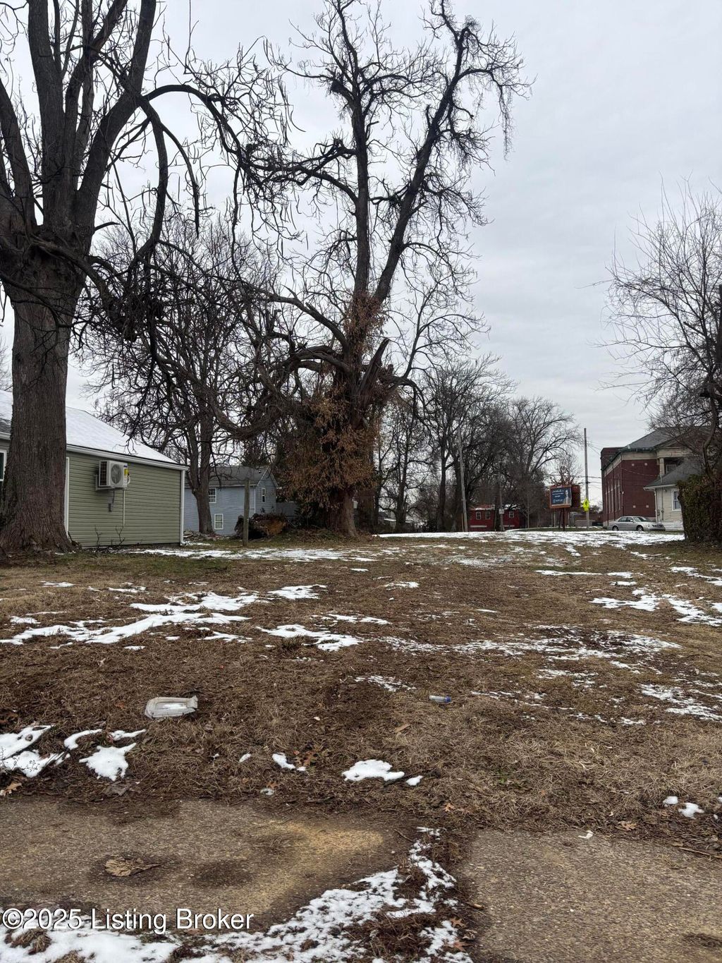 Photo of 2515 Woodland Ave, Louisville, KY 40210 (MLS # 1705707)