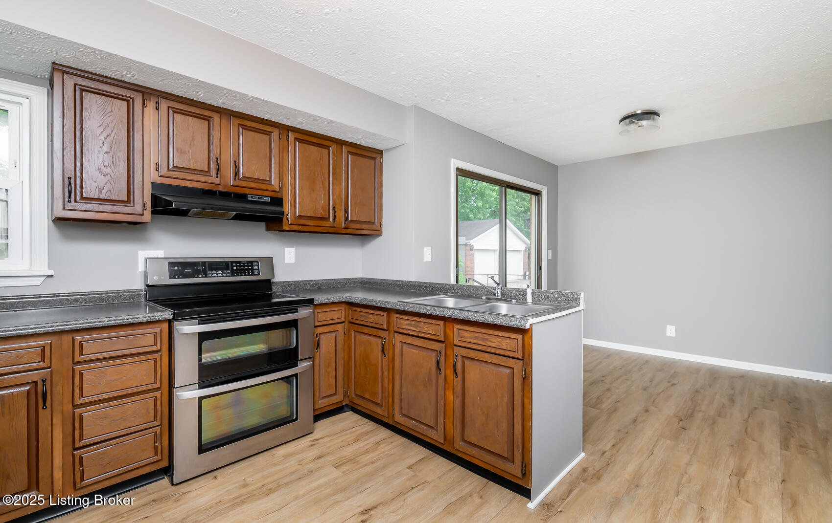 3009 Huberta Dr, Louisville, Pennsylvania image 12