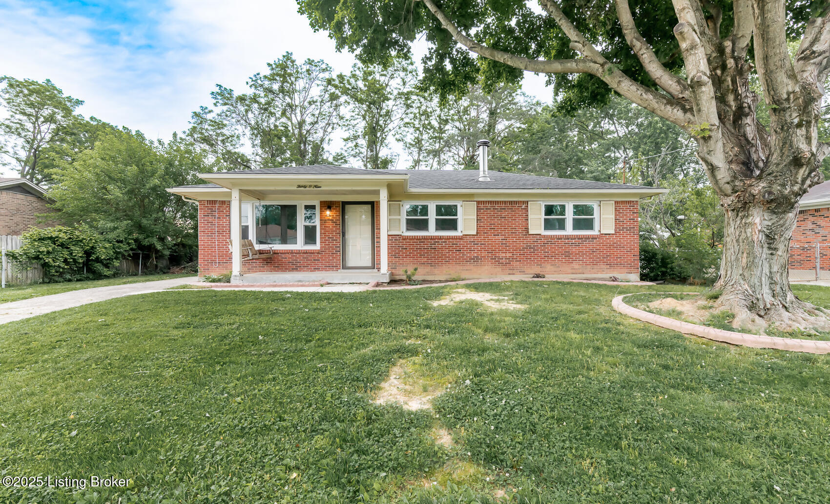 3009 Huberta Dr, Louisville, Pennsylvania image 1