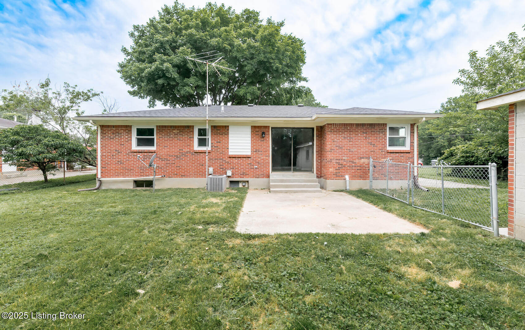 3009 Huberta Dr, Louisville, Pennsylvania image 5