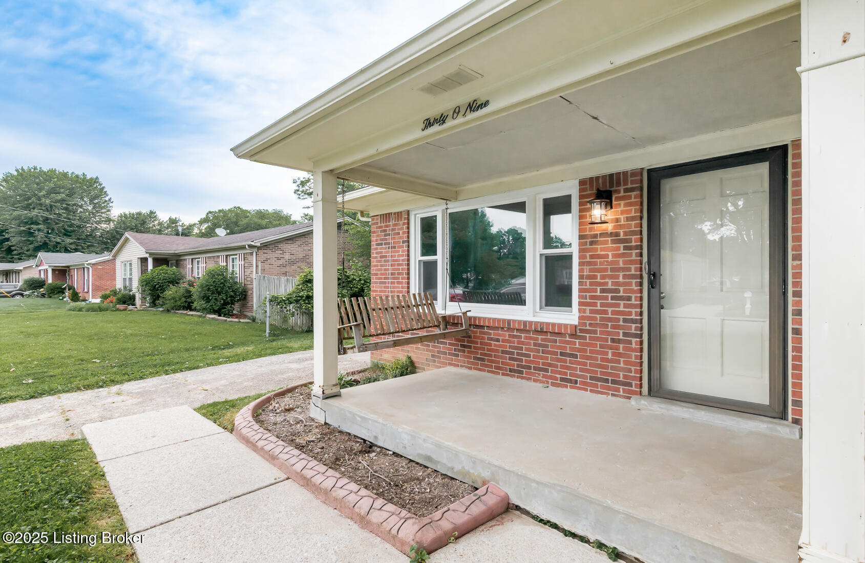 3009 Huberta Dr, Louisville, Pennsylvania image 3