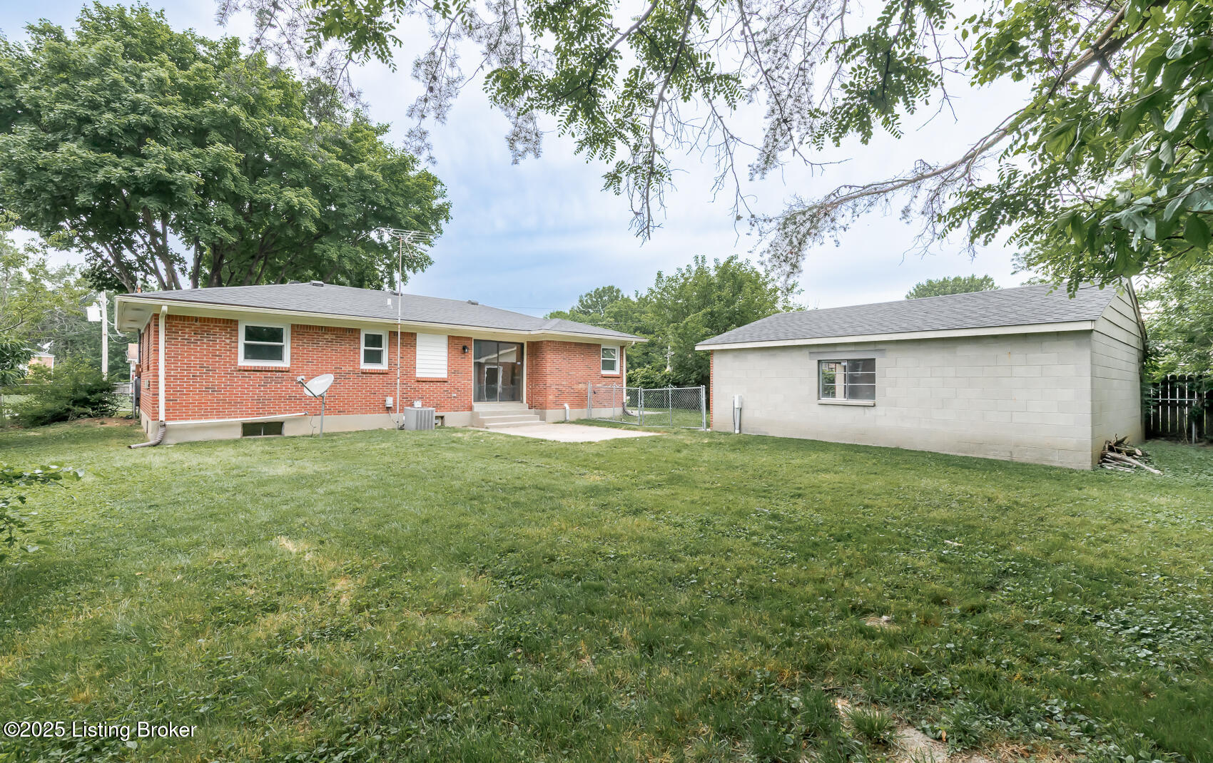 3009 Huberta Dr, Louisville, Pennsylvania image 6