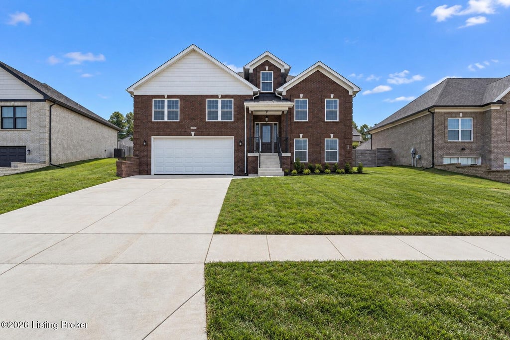 Photo of 219 Bischoff Way, Shepherdsville, KY 40165 (MLS # 1729240)