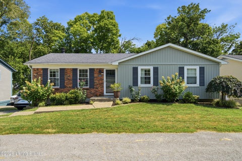 Homes For Sale - 9218 Watterson Trail<br/> Louisville, KY 40299