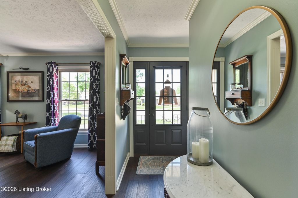 Photo of 4606 Stormon Ct, Louisville, KY 40220 (MLS # 1714981)