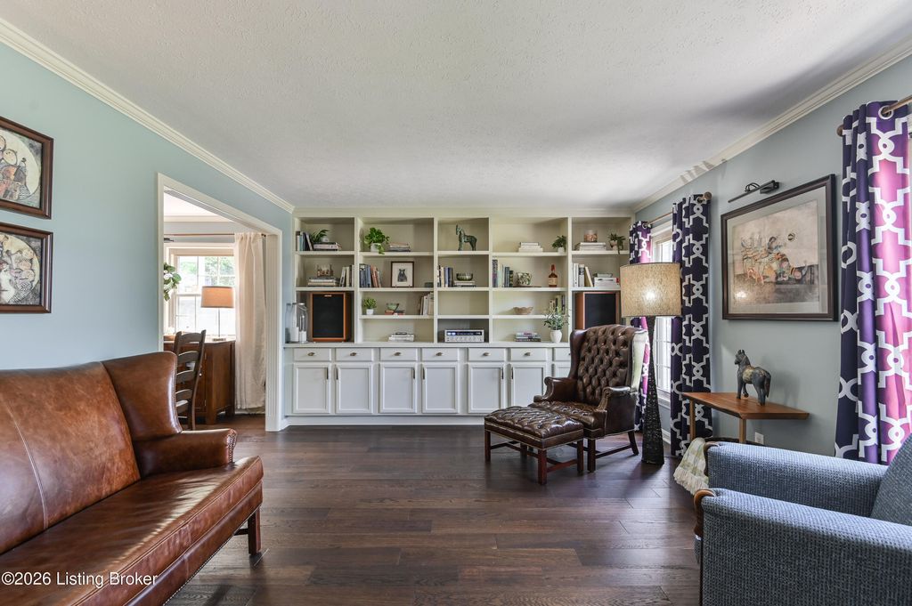 Photo of 4606 Stormon Ct, Louisville, KY 40220 (MLS # 1714981)