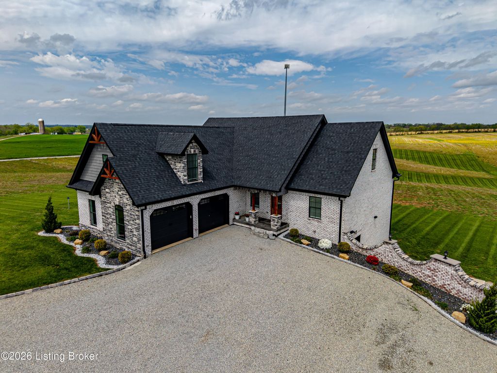 Photo of 140 Springtown Rd, Bloomfield, KY 40008 (MLS # 1715420)