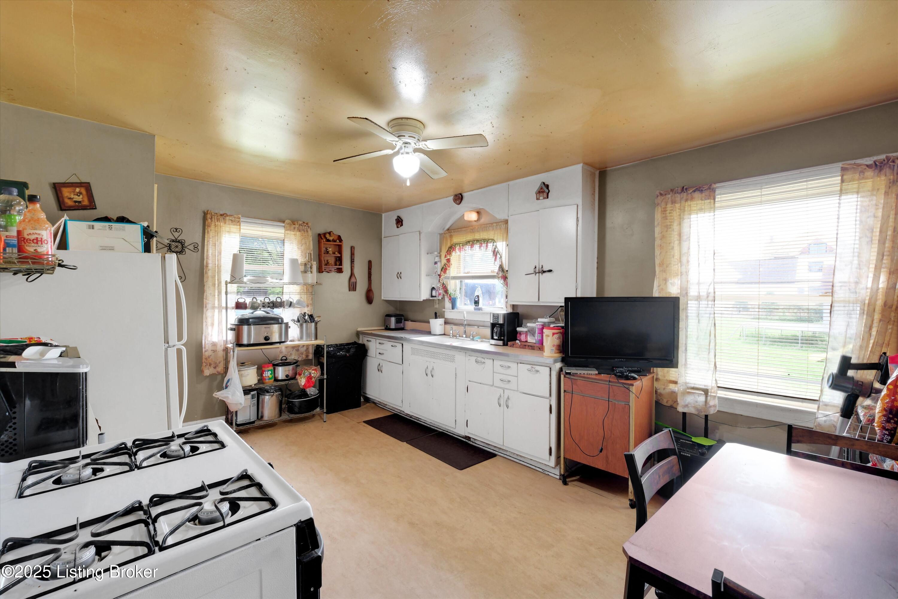315 N 27th St, Louisville, Kentucky image 9