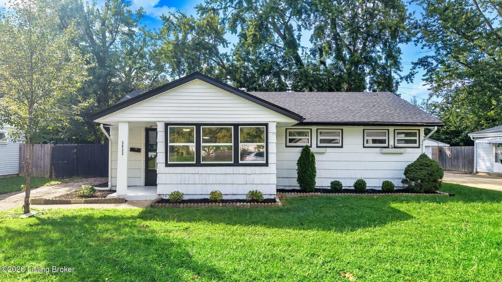 Photo of 3633 Johnston Way, Louisville, KY 40220 (MLS # 1729328)