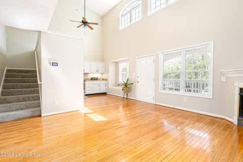 Condo For Sale - 250 Crescent Hill Pl #APT 201<br/> Louisville, KY 40206