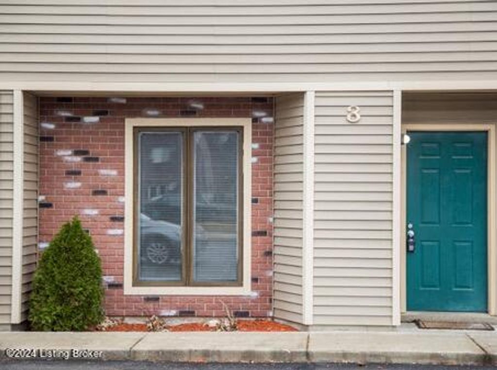 Photo of 3509 Tabor Ct #3, New Albany, IN 47150 (MLS # 1711737)