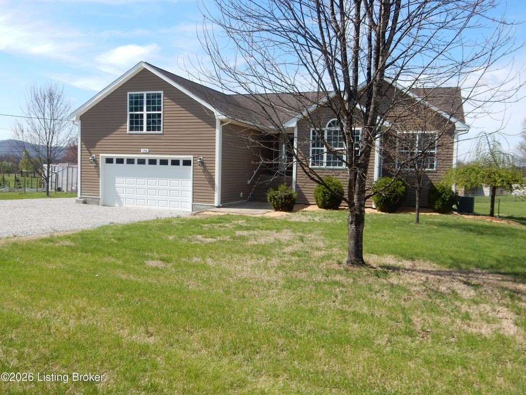 Photo of 175 Tanglewood Rd, Shepherdsville, KY 40165 (MLS # 1712237)