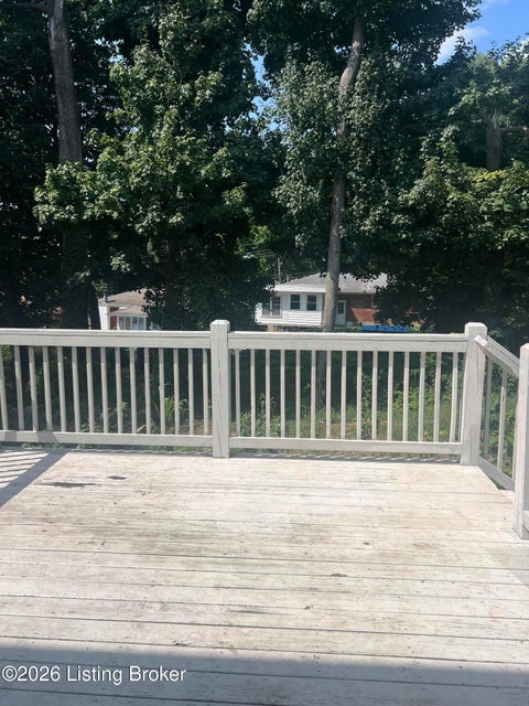 Tiny photo for 6107 Ledgerock Cove Pl, Louisville, KY 40219 (MLS # 1728963)