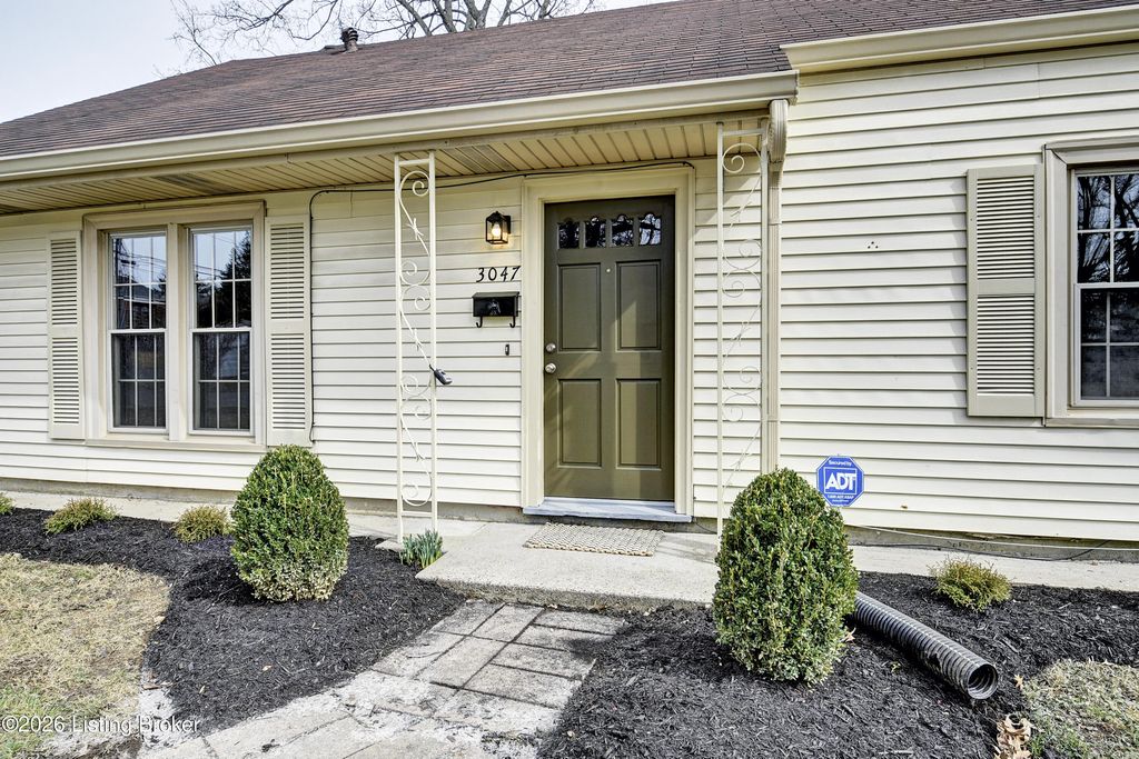 Photo of 3047 Bon Air Ave, Louisville, KY 40205 (MLS # 1709867)