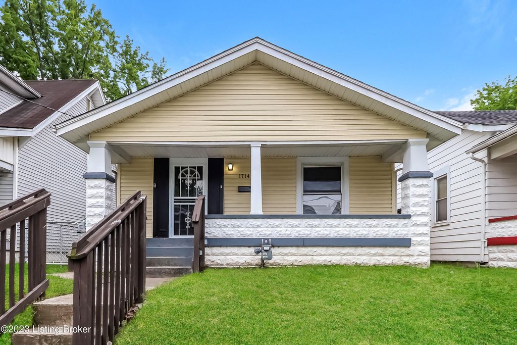 Photo of 1714 W Hill St, Louisville, KY 40210 (MLS # 1704344)