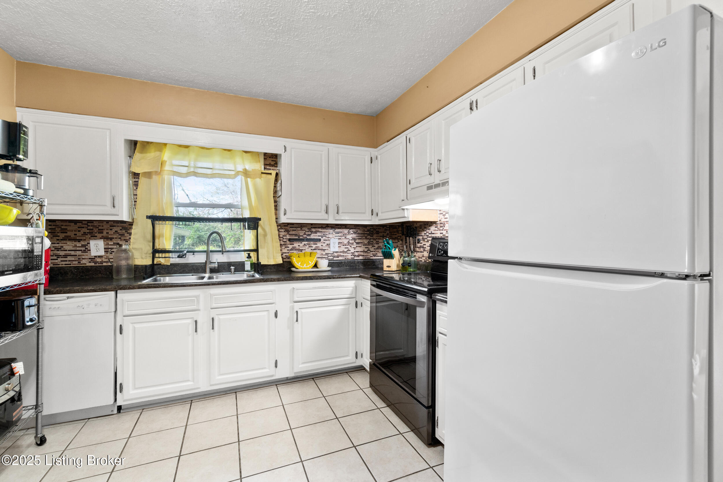 4310 Chenny Ln, Louisville, Pennsylvania image 12