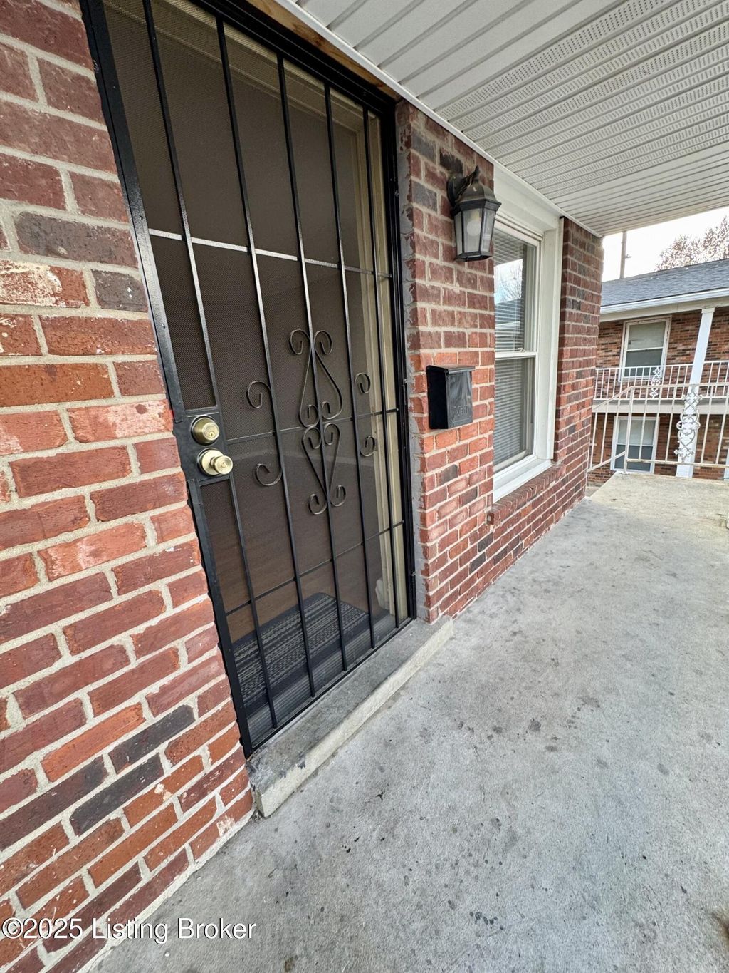Photo of 4501 S S 6th St #48, Louisville, KY 40214 (MLS # 1704061)