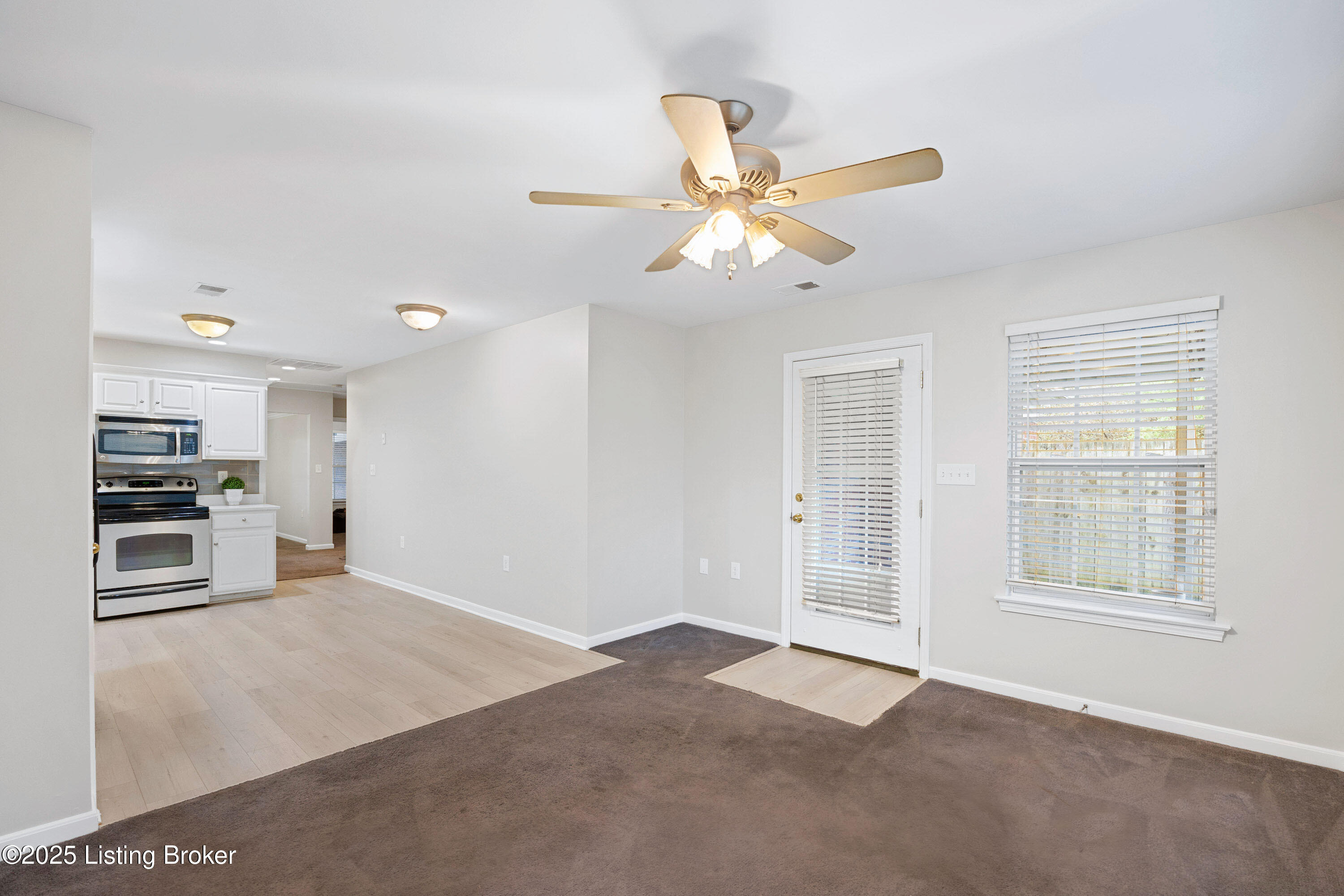 7342 Fox Hollow Way #7342, Louisville, Kentucky image 16