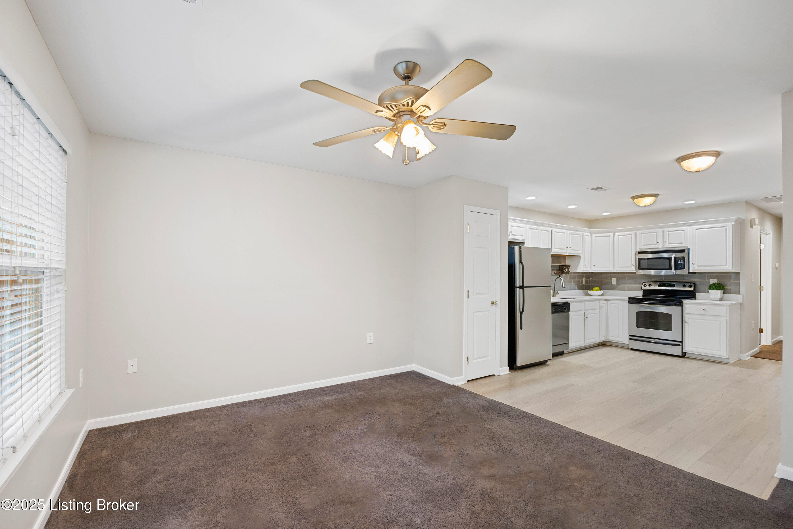 7342 Fox Hollow Way #7342, Louisville, Kentucky image 15